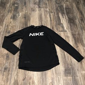 2/20 Nike Pro youth S long sleeve top EUC